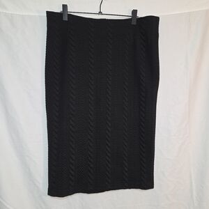 Quilted Black Lined Adjustable Waist Knee Length Pencil Skirt